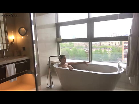 ❤️ عزیزم فوق العاده با شور و شوق بیدمشک خود را در حمام تکان می دهد ❤❌ فیلم پورنو در پورنو fa.xsexshop.ru ﹏
